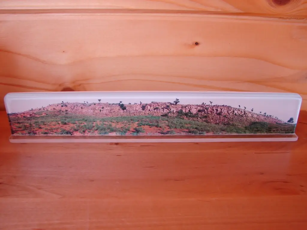 Govardhana (20x3.5 cm)