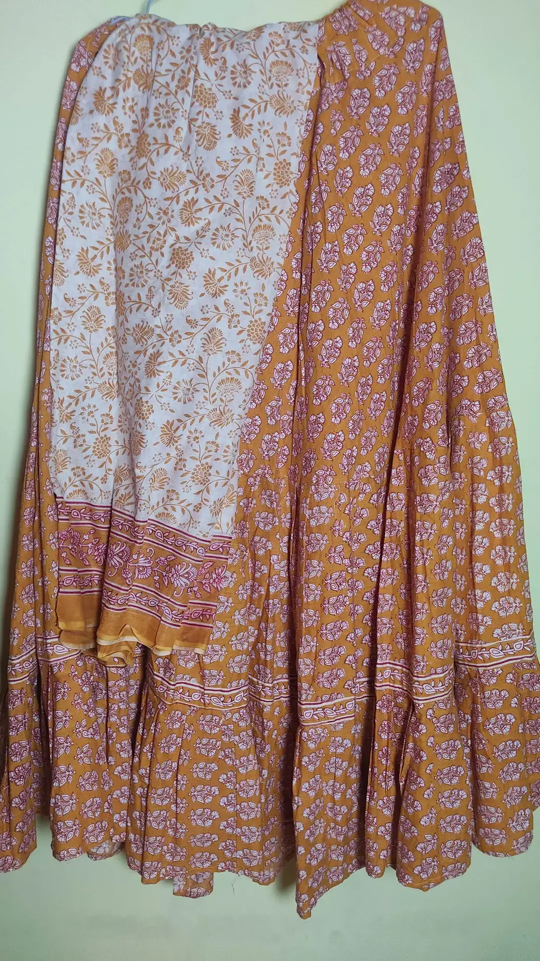 Gopi Skirt Dupatta set, L= 100 cm