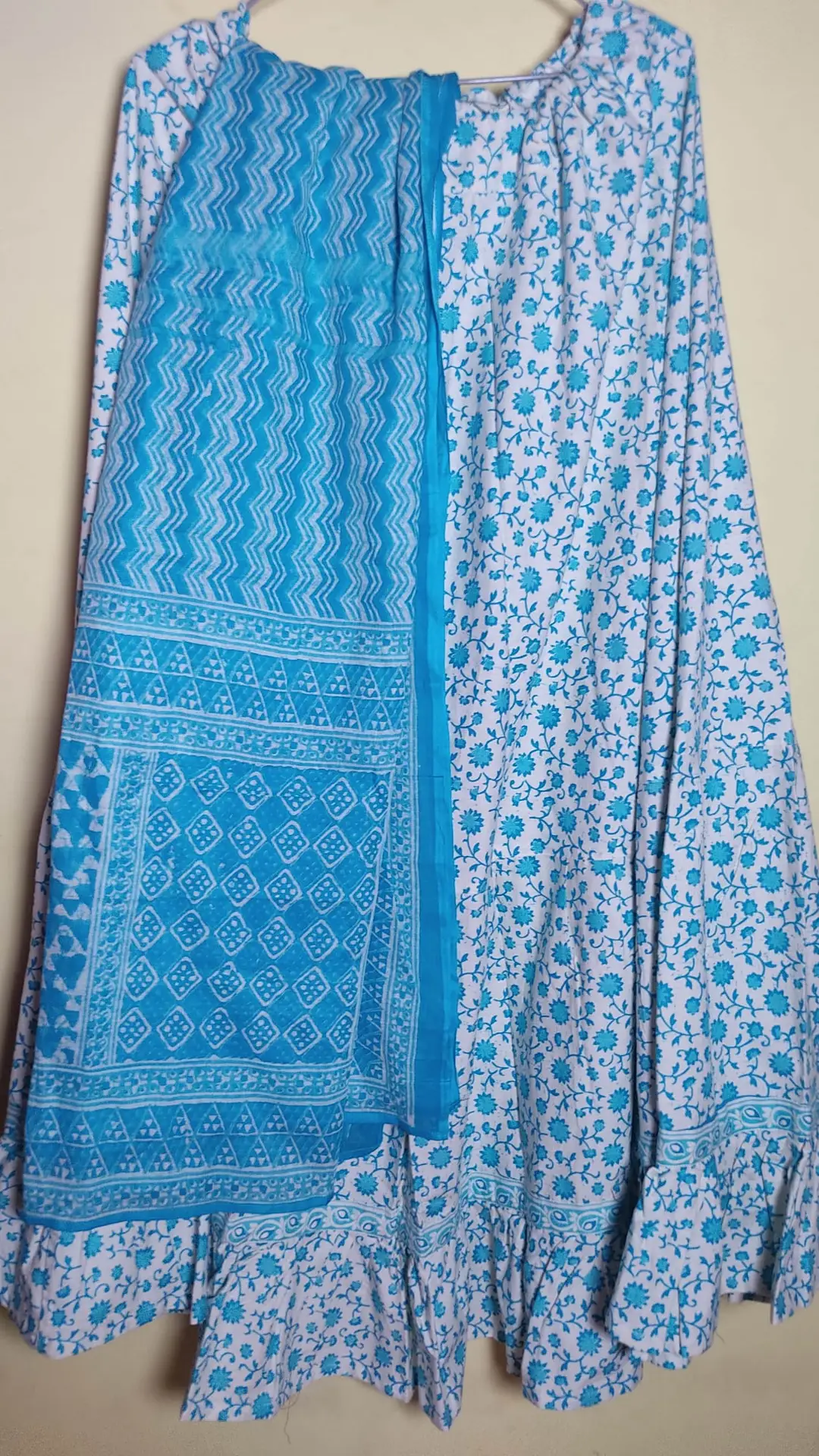 Gopī svārki ar lakatu, L=102 cm