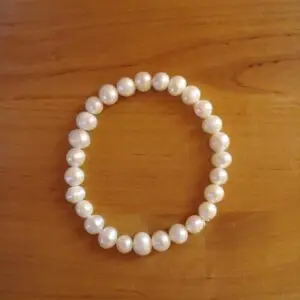 Natural freshwater peral bracelet (7-8 mm)