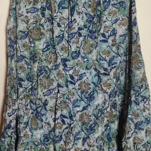Skirt, L= 100 cm, W=104 cm