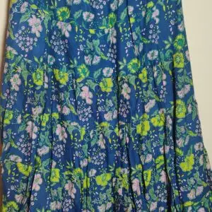 Skirt, L= 102 cm, W=104 cm