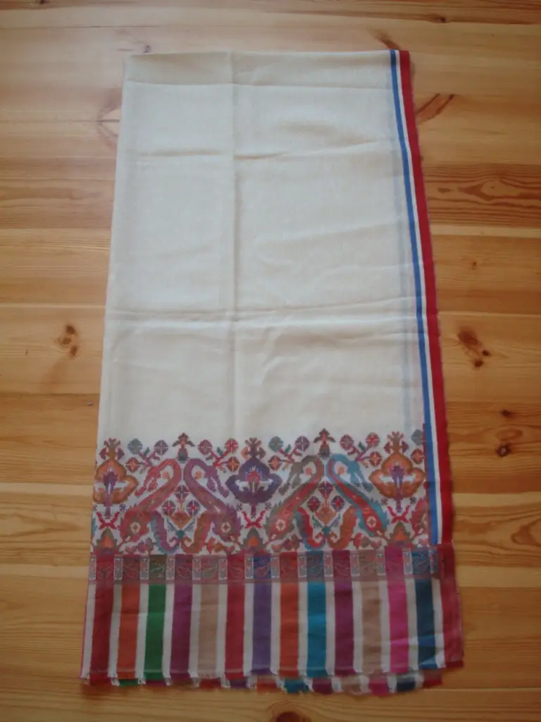 Kašmiras vilnas lakats (200x100 cm)
